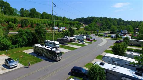 RV Parks Near Universal Studios Orlando: Best Camping Options