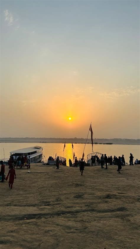 Varanasi Boat Ride Price 2025 — Sunrise Shared ₹80, Private ₹1,800