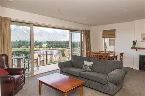 CANTERBURY HIGH COUNTRY VILLAS (Windwhistle) - Apartment Reviews ...