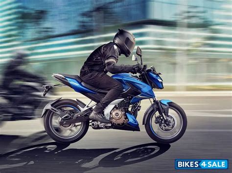 Photo 2. Bajaj Pulsar N160 Single Channel ABS Motorcycle Picture ...