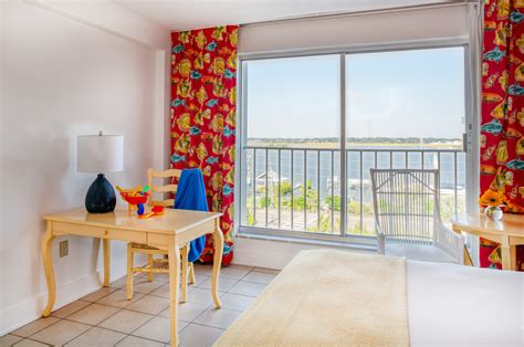 Harborfront Queen Room Wrightsville Beach - Blockade Runner