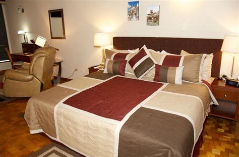 THE UNIVERSITY INN (Tunapuna) - Hotel Reviews & Photos - Tripadvisor