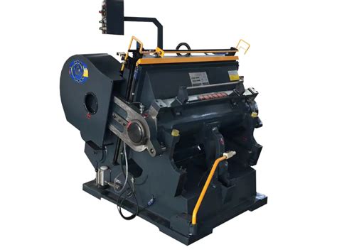 How to Operate Reclining Box Making Machine 的图像结果