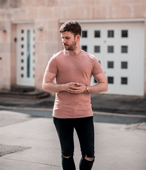 Mens pink tee shirt online