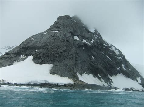 Point Wild Elephant Island - Antarctica - Don't Stop Living
