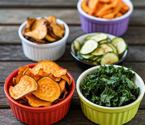 Crispy Homemade Veggie Chips 20 min: Easy Baked Vegetable Chip Recipe ...