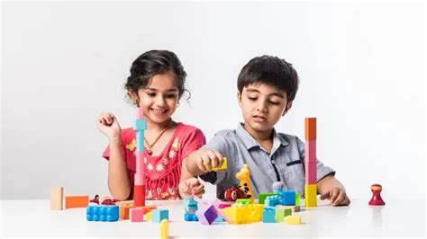 7 Fun Ways to Boost Your Kid’s Creative Thinking Skills