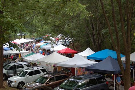 North Asheville tailgate market brings fresh food closer – The Pink Banner