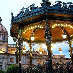 https://blog.veico.com/wp-content/uploads/2019/07/Guadalajara-Kiosco.png