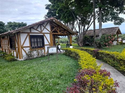 HOTEL & CABANAS CONSOTA (Pereira) - Specialty Inn Reviews & Photos ...