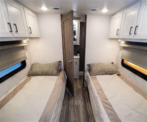 Overview | BT Cruiser | Motor Homes | Gulf Stream Coach Inc.