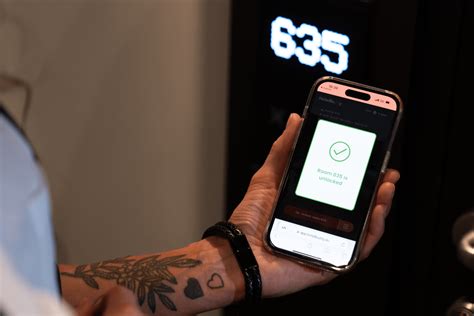 Mobile Keys for Hotels – No App or Lock Change | HotelBuddy