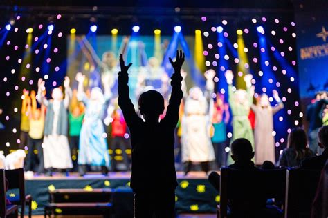 ET BARN ER FØDT - to skolekoncerter med GospelTeens, Sct. Nicolai Kirke ...