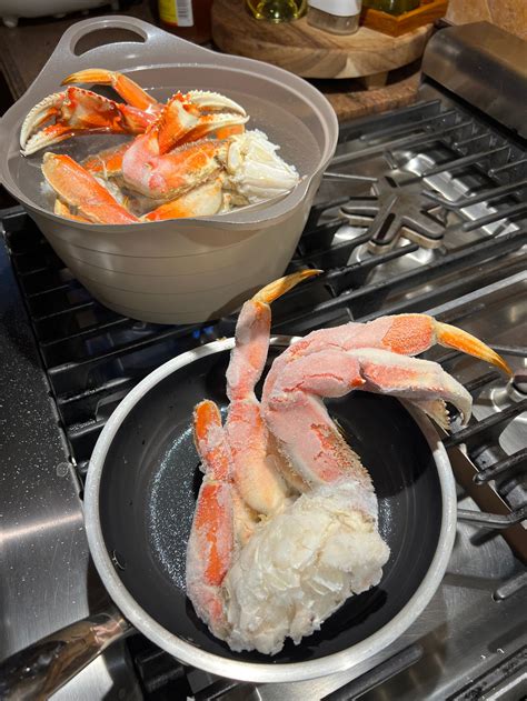 Dungeness Crab Clusters (frozen/precooked) per lb. – OC Wild Seafood