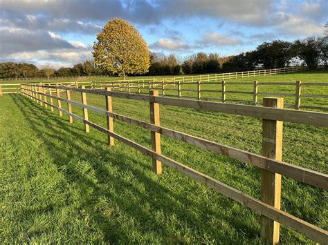 Post & Rail - Contour Fencing