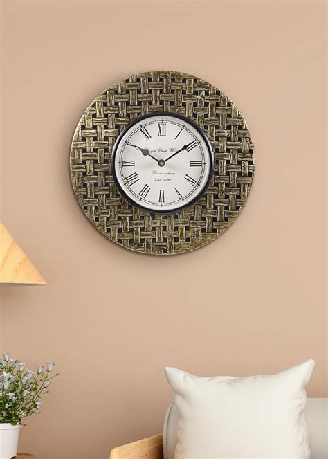 Get Handcrafted Wall Clock at ₹ 3099 | LBB Shop