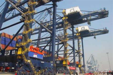 高栏港码头工程试运行 一个10万吨级两个5万吨级_粤港澳大湾区企业网