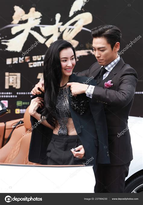 Choi Seung Hyun Top Novia