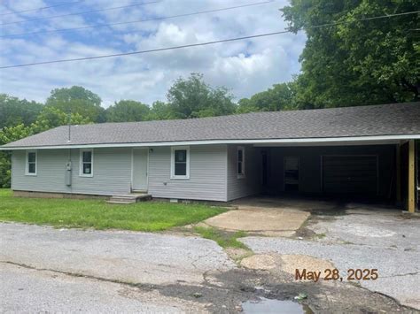 107 Case, West Helena, AR 72390 | Homes.com