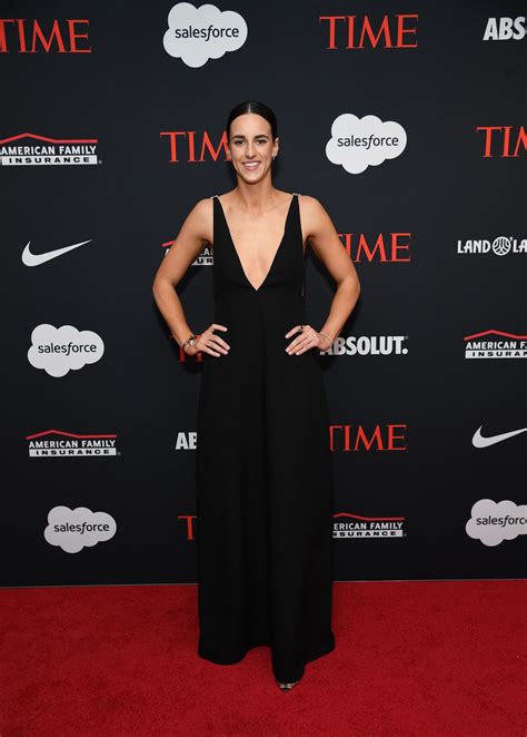 Caitlin Clark turns heads in elegant all-black Prada as she celebrates ...