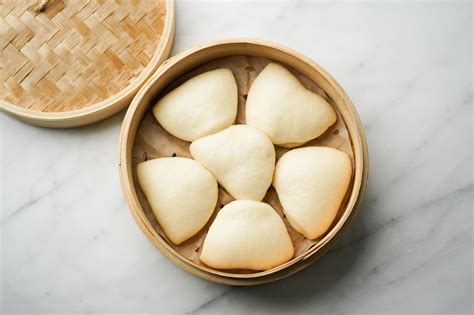 Steamed Bao Buns Recipe (Fluffy Chinese Bao) - Hungry Huy