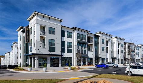 Photos & Tour | Cadence Sugar Hill Apartments | Sugar Hill, GA