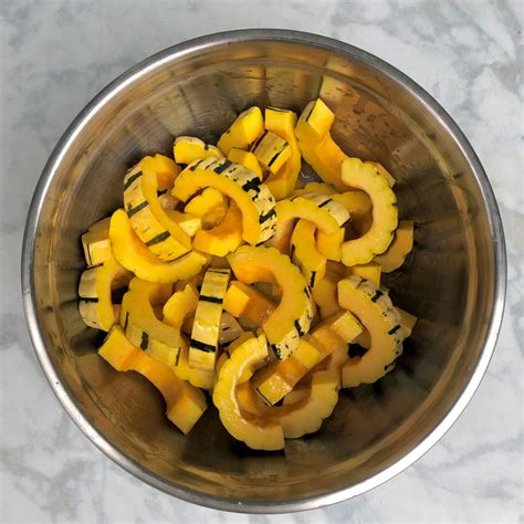 Roasted Delicata Squash with Cinnamon - HOORAH to Health