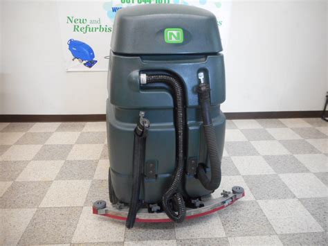 Used floor scrubbers tennant nobles ssr 32" Rider Floor Scrubber