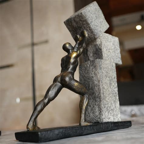 Vertical Bronze Strive Figurine – Ghar Art