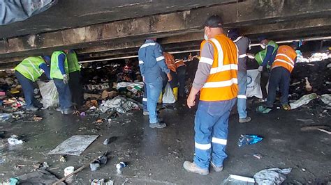 Diez toneladas de basura se retiraron del puente de la avenida Pedro ...