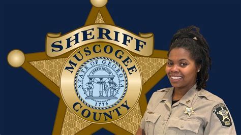 Deputy talks mother out of jumping into river with her baby, sheriff says