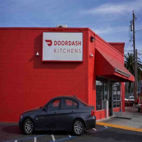 DoorDash introduces AI-powered voice order system 1