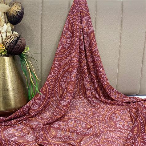 Maroon Bandhani Print Georgette Fabric per meter – indiefabstore