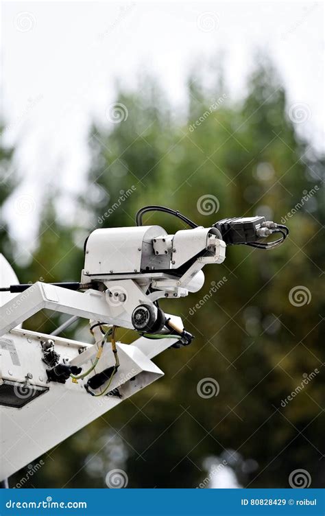 Satellite News Gathering Antenna Stock Image - Image of mobile, news ...