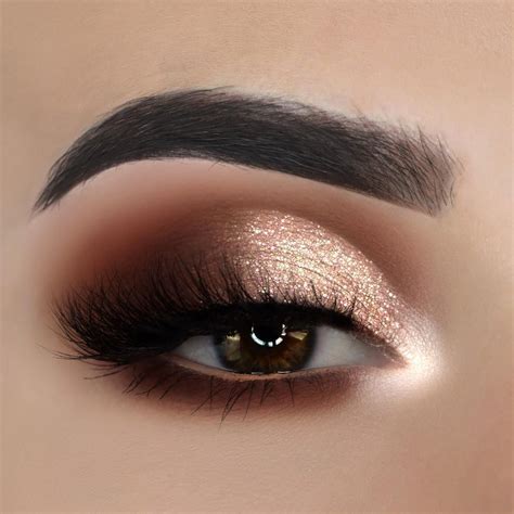 cute eyeshadow looks natural