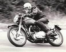 Cafe Racer Bike Meaning by Visual Dictionary Motorcycle Terms The Bikebandit Cafe Racer Bike Meaning