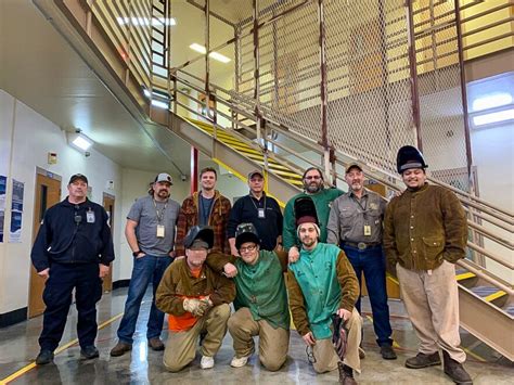 Inmates in Washington build structures designed to protect fellow inmates