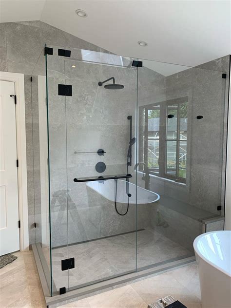 Custom Glass Showers | Evolution Glass and Stairs