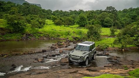 Defending the Endangered - Land Rover Defender - Overdrive