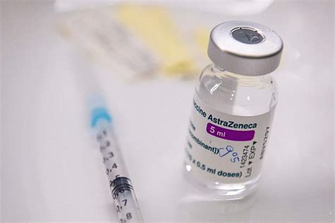 阿斯利康疫苗在台又出问题 一女子注射后多处出血|台湾|新冠肺炎_新浪军事_新浪网