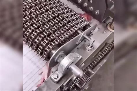 4Four44 Machine 的图像结果