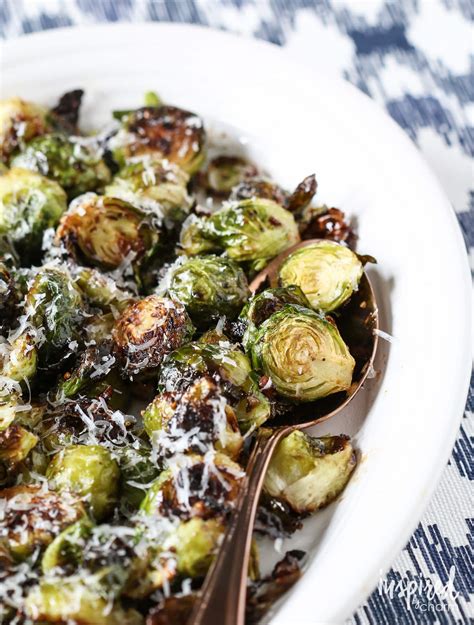 Roasted Balsamic Brussels Sprouts - easy and flavorful recipe!