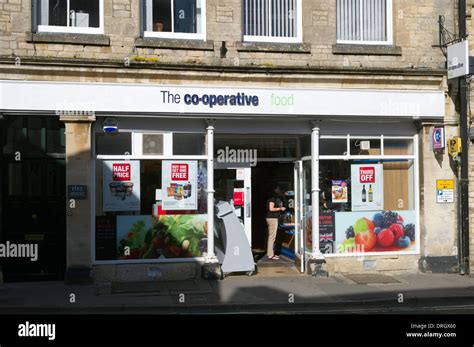 The Co-operative Local Store 的图像结果