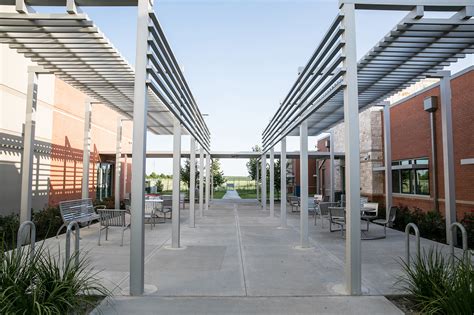 Hays Campus - Service-Learning