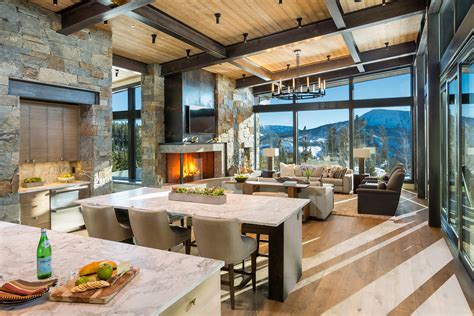Mountain Peek | Modern Rustic Home in Montana | Wowow Home Magazine