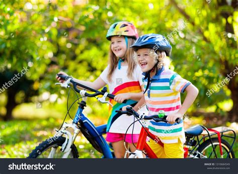 Kids Cycling 的图像结果