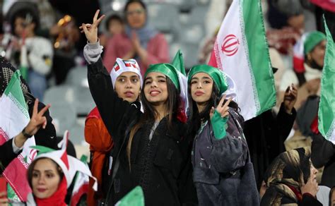 Las jugadoras iraníes se niegan a cantar su himno en la Copa Asiática