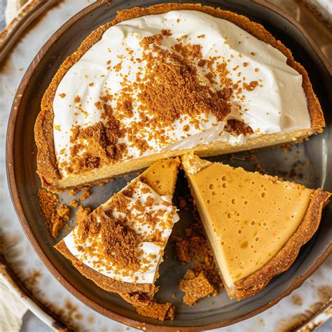 Gluten-Free Pumpkin Cheesecake with Almond Crust