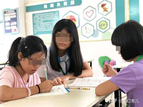 在深圳，孩子上公立学校，户口和社保相当重要