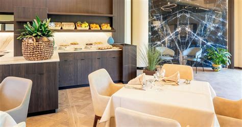 Sporthotel Olimpo ₹ 8,764. Garda Hotel Deals & Reviews - KAYAK